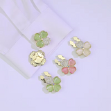 Clover Button