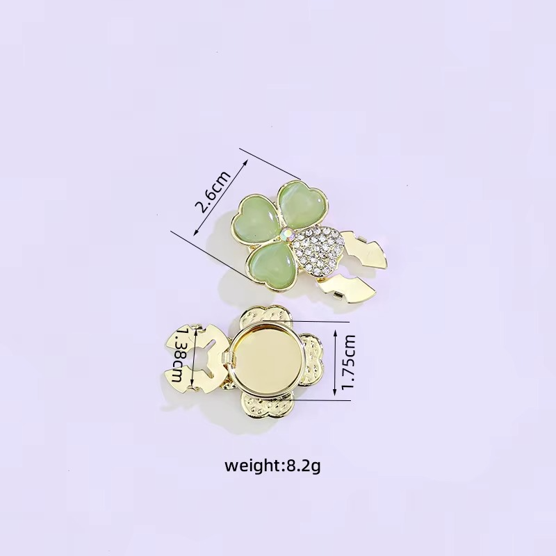 Clover Button